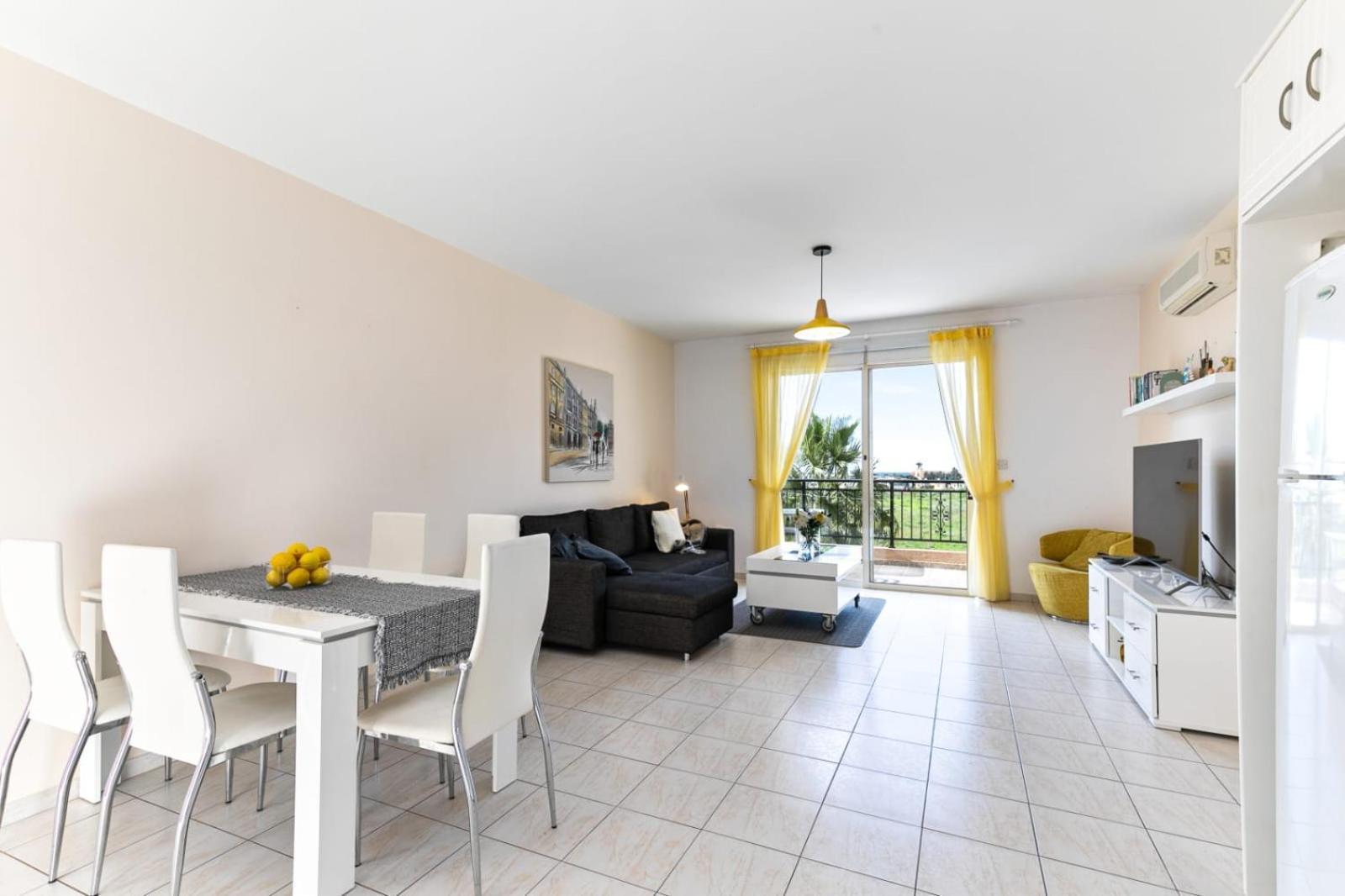 Sunny View - A Stunning Apartment With Private Rooftop Paphos Exterior foto